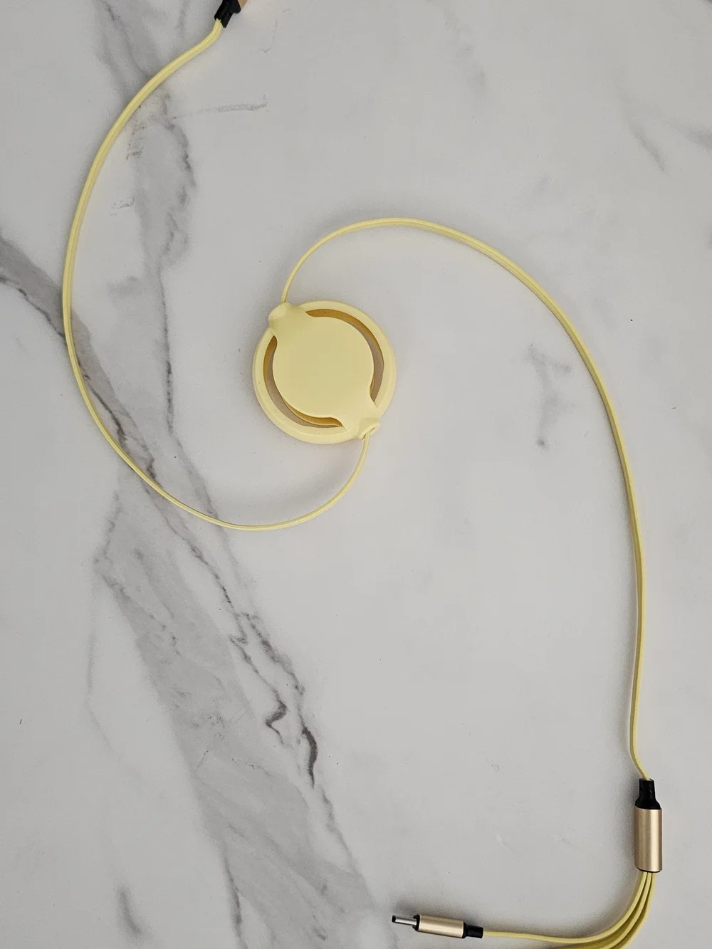 Universal 3-in-1 Retractable Charging Cable - Yellow